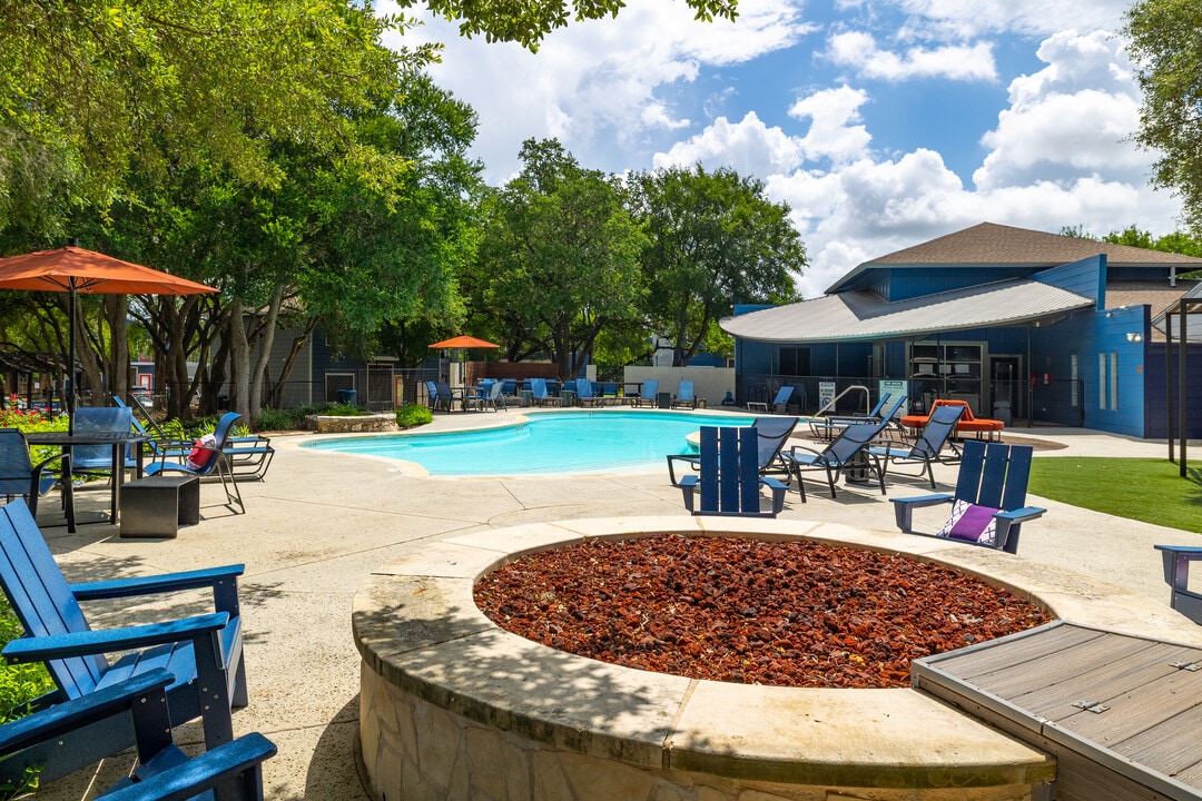 The Social SMTX® in San Marcos, TX - Foto de edificio