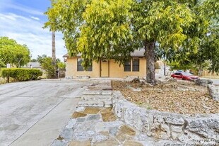 503 Verne St in San Antonio, TX - Building Photo