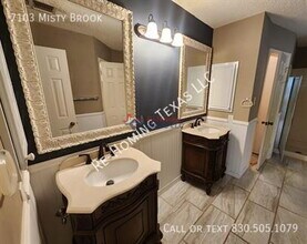 7103 Misty Brook in San Antonio, TX - Building Photo - Building Photo