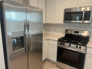 10823 Hickory Ln in Beasley, TX - Building Photo - Building Photo