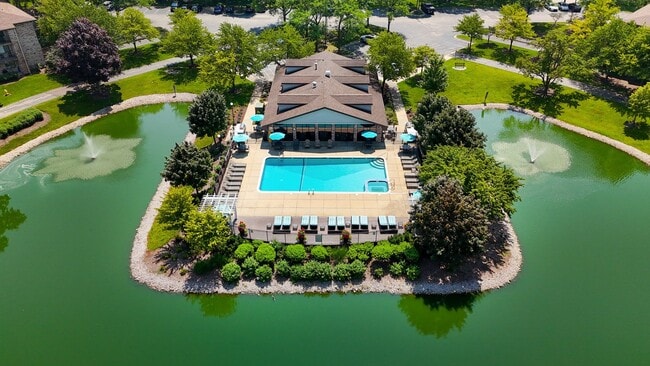 Central Park East in Arlington Heights, IL - Building Photo - Building Photo