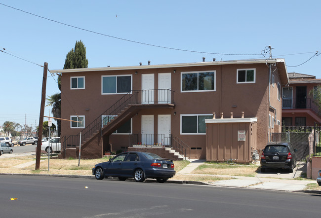 4001 33rd St in San Diego, CA - Foto de edificio - Building Photo