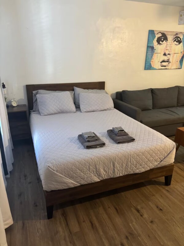 425 2nd St N in St. Petersburg, FL - Building Photo - Building Photo