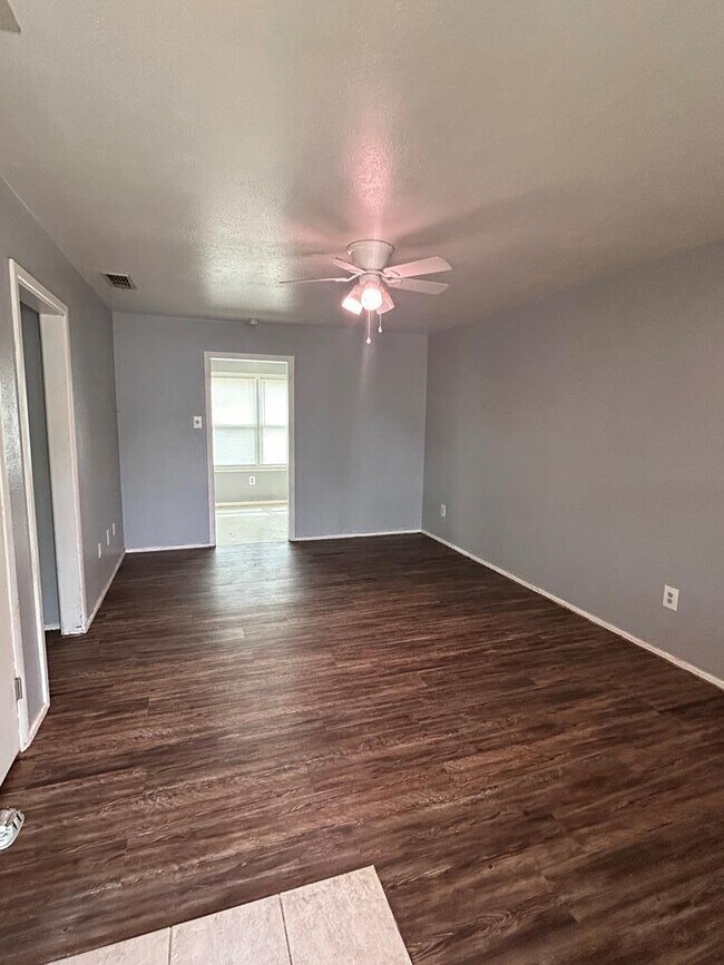 701 Blackstone Ave in Odessa, TX - Building Photo - Building Photo