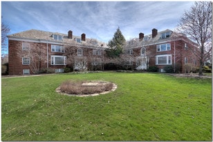 15515 Van Aken Blvd in Shaker Heights, OH - Building Photo
