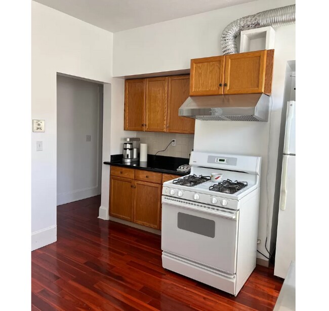 103 Sciarappa St, Unit 2 in Cambridge, MA - Building Photo - Building Photo