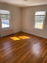 69 S Pine Creek Rd, Unit 69 S Pine Creek Rd in Fairfield, CT - Building Photo - Building Photo