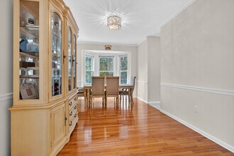 1 Palisades Rd in Old Bridge, NJ - Foto de edificio - Building Photo