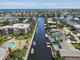 787 Havana Dr in Boca Raton, FL - Foto de edificio - Building Photo