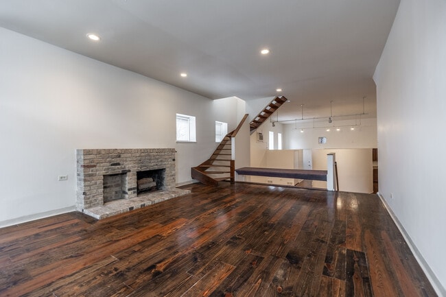 2059 N Clifton Ave, Unit 1