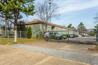 Country View in Memphis, TN - Foto de edificio - Building Photo