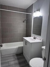 2445 Town Cir in Sacramento, CA - Building Photo - Building Photo