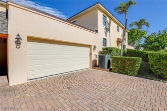 722 10th Ave S in Naples, FL - Building Photo - Building Photo