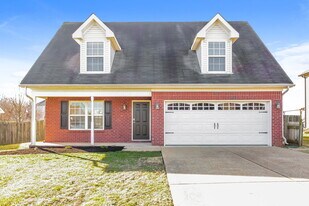 2209 Dewey Dr in Spring Hill, TN - Building Photo