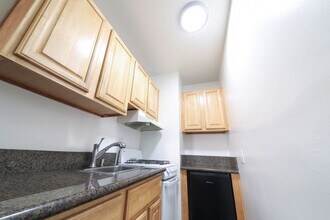 1620 E Appleton St in Long Beach, CA - Building Photo - Building Photo