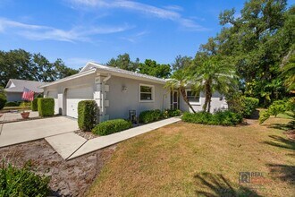 3622 Bonaventure Ct in Sarasota, FL - Building Photo - Building Photo