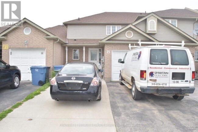 property at 75 Hewitt Ln