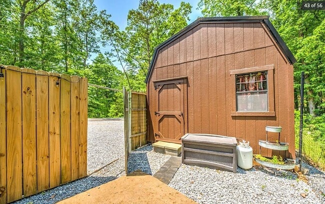 3568-3570 Old Mountain Rd in Sevierville, TN - Building Photo - Building Photo