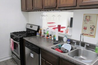 732 W Roscoe St, Unit 2S in Chicago, IL - Building Photo - Building Photo