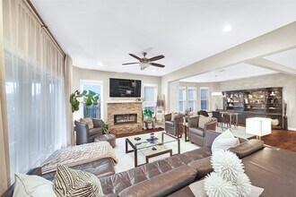 828 Elsbeth St in Dallas, TX - Building Photo - Building Photo
