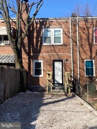 3719 St Margaret St photo'