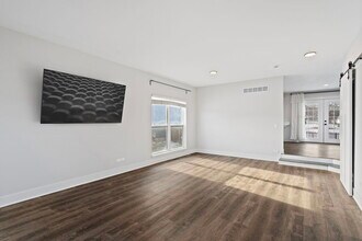 1873 Grassy Knoll Ct in Romeoville, IL - Building Photo - Building Photo