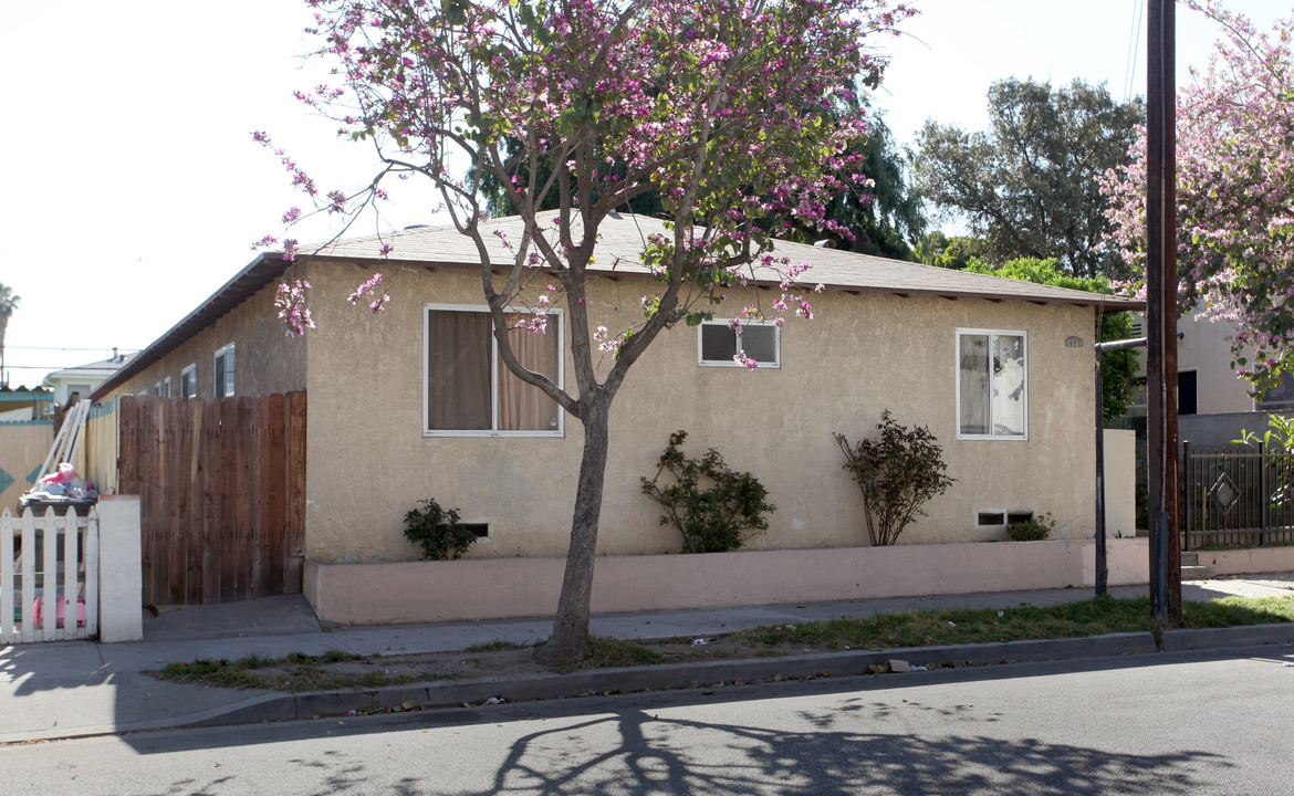 1024 Maine Ave in Long Beach, CA - Building Photo