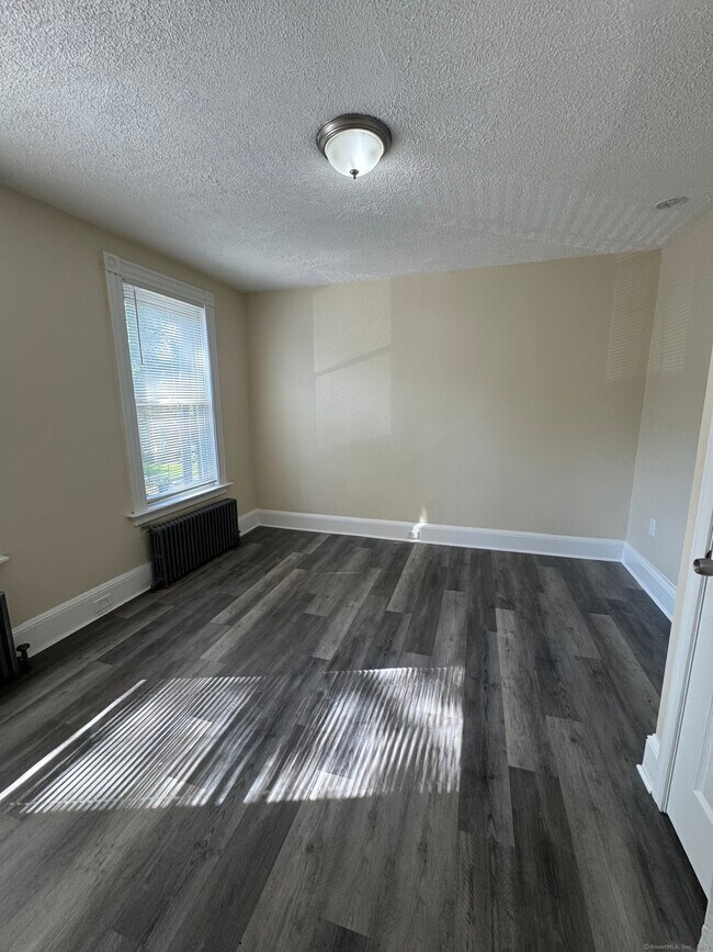 393 Orchard St in New Haven, CT - Building Photo - Building Photo