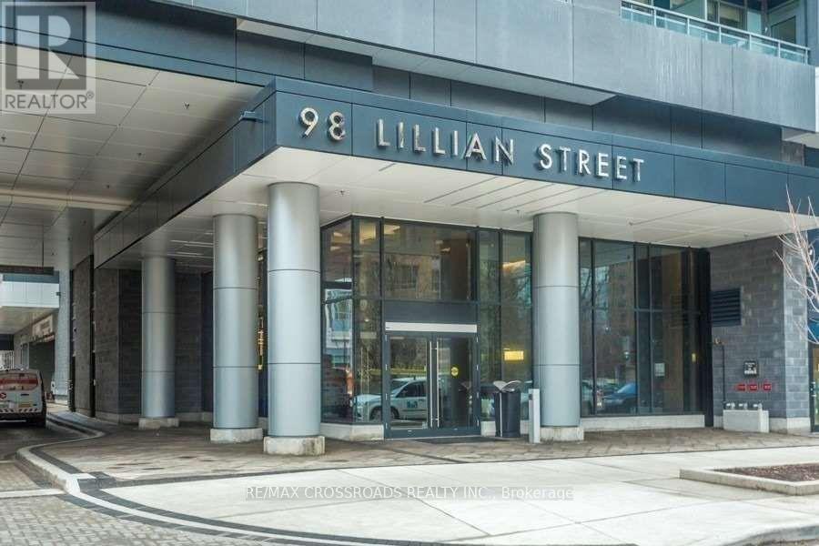 98-598 Lillian St in Toronto, ON - Building Photo