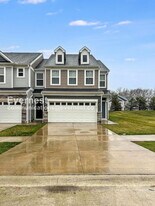 830 S Greenway Dr in Westlake, OH - Building Photo