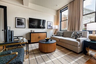 1011 Canal St, Unit SI FL4-ID1513947P in New Orleans, LA - Foto de edificio - Building Photo