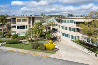 Whispering Waters in Winter Park, FL - Building Photo - Building Photo