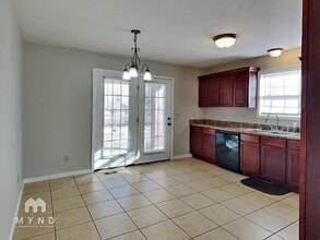 664 S Mahn Ave in Springfield, MO - Building Photo - Building Photo