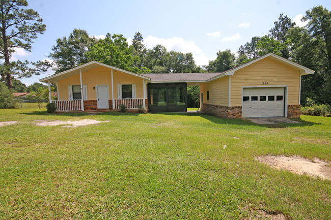 property at 1594 Sunny Ridge Ln