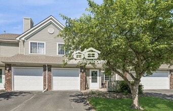 8829 Branson Dr in Inver Grove Heights, MN - Building Photo - Building Photo