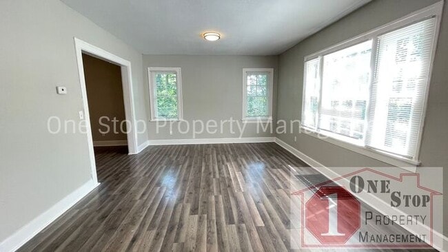 4435 S Benton Ave in Kansas City, MO - Building Photo - Building Photo