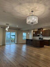 380 Crownover Way in Lewis Center, OH - Building Photo - Building Photo