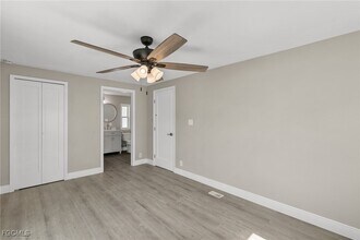 57 San Remo Cir in Naples, FL - Building Photo - Building Photo