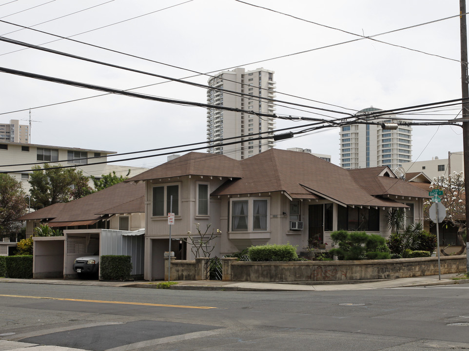 2101 Date St in Honolulu, HI - Building Photo