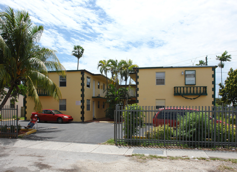 1630 NW 18th St in Miami, FL - Building Photo