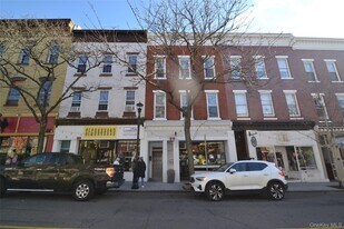 7 S Broadway in Nyack, NY - Building Photo