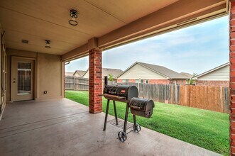 18112 Piedra Dr in Edmond, OK - Building Photo - Building Photo