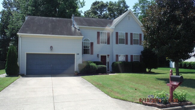 property at 128 Hedgerow Ln