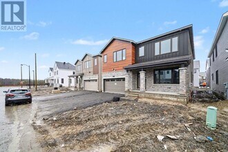 122 Viburnum Ter in Ottawa, ON - Building Photo - Building Photo