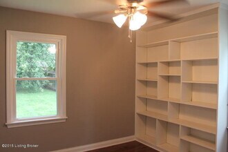 9407 Janna Dr in Louisville, KY - Building Photo - Building Photo