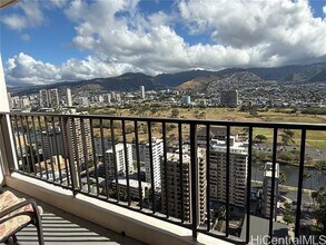 201 ?Ohua Ave in Honolulu, HI - Building Photo - Building Photo