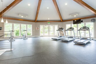 The Palms in Sacramento, CA - Building Photo - Interior Photo