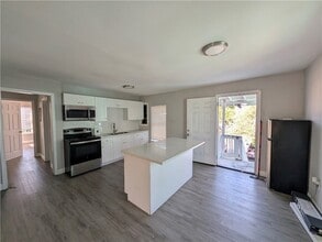 1539 10th St, Unit 1 in Corpus Christi, TX - Building Photo - Building Photo