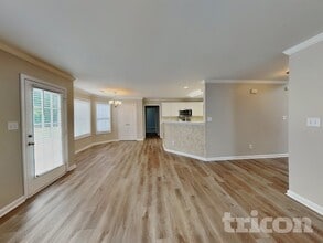 9260 Carnes Estates Dr in Jonesboro, GA - Building Photo - Building Photo