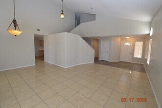 8236 Golf Player St in Las Vegas, NV - Building Photo - Building Photo